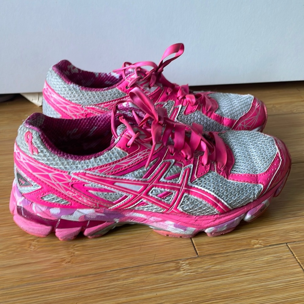 ASICS Pink Running Shoes GT- 1000